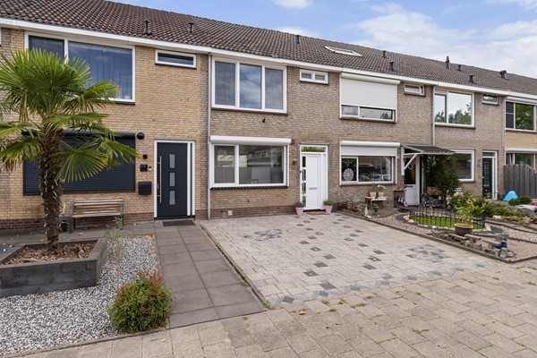 Foto - Verkocht onder voorbehoud: Instapklare gezinswoning in Klundert